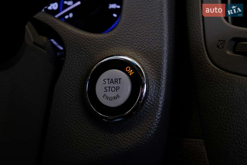 Седан Infiniti G25 2011 в Одессе