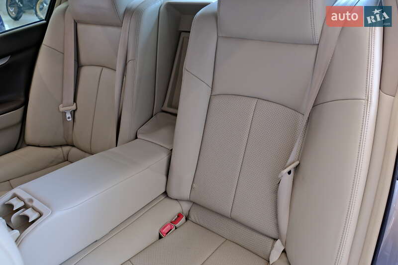 Седан Infiniti G25 2011 в Одессе