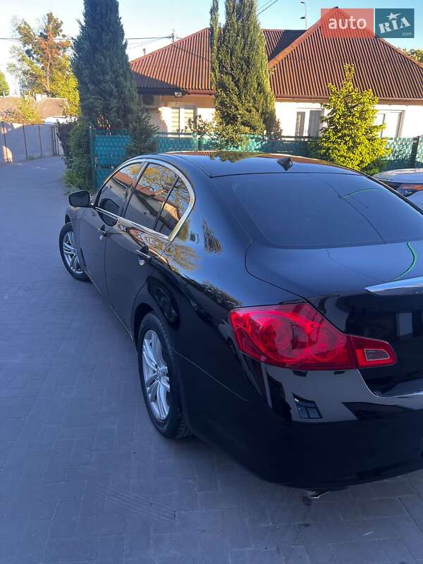 Седан Infiniti G25 2011 в Києві