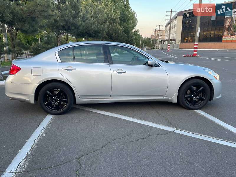 Седан Infiniti G25 2011 в Одессе