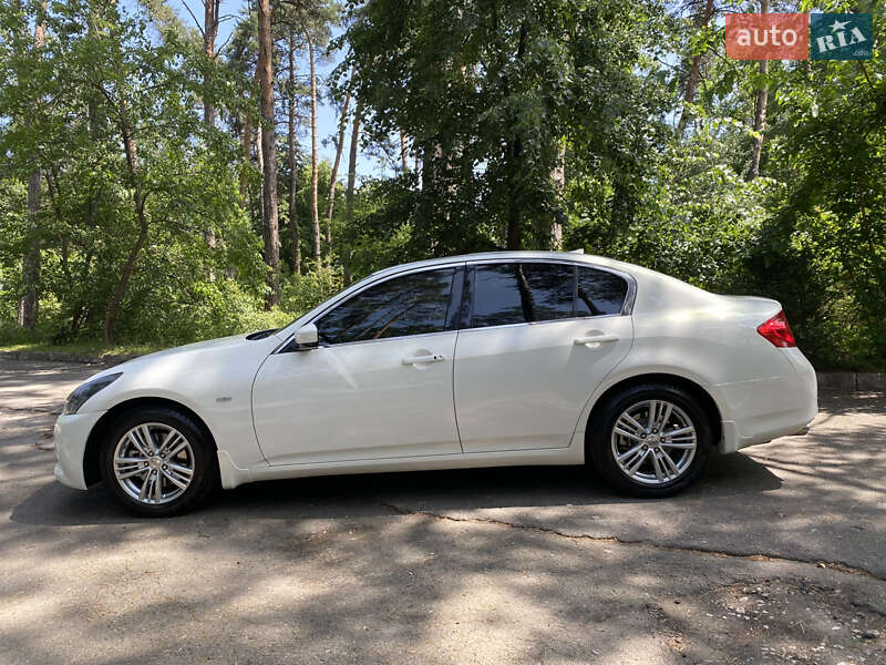 Седан Infiniti G25 2011 в Черкассах