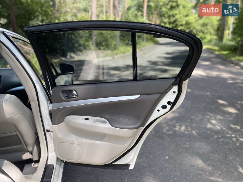 Седан Infiniti G25 2011 в Черкассах