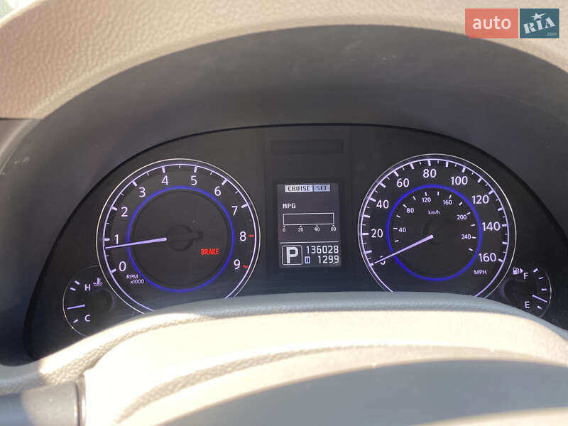 Седан Infiniti G25 2011 в Черкассах