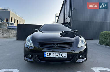Седан Infiniti G25 2012 в 