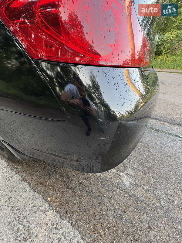 Седан Infiniti G25 2010 в Києві