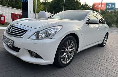 Седан Infiniti G25 2012 в Киеве
