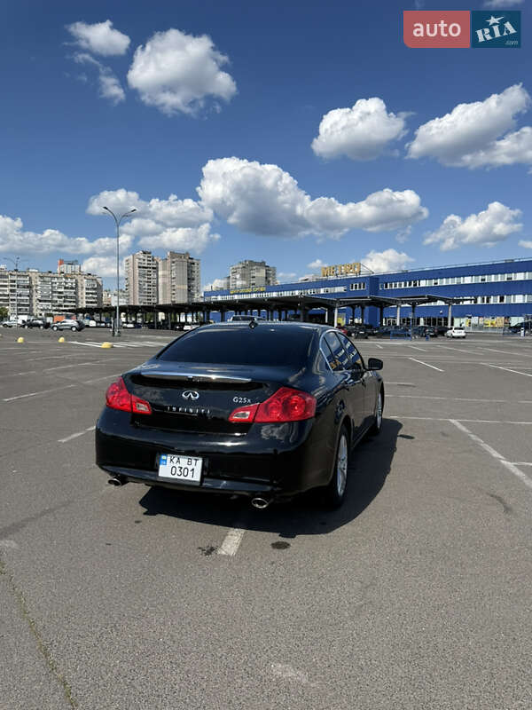 Седан Infiniti G25 2010 в Києві