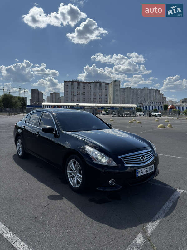 Седан Infiniti G25 2010 в Києві