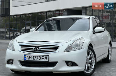 Седан Infiniti G25 2011 в Дніпрі