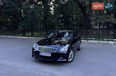 Седан Infiniti G25 2010 в Хмільнику