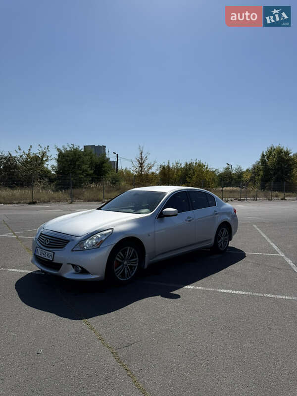 Седан Infiniti G25 2011 в Києві
