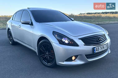 Infiniti G25 2012