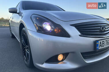 Седан Infiniti G25 2012 в 