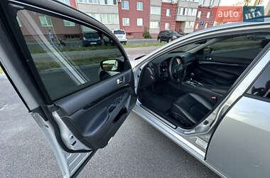 Седан Infiniti G25 2012 в 