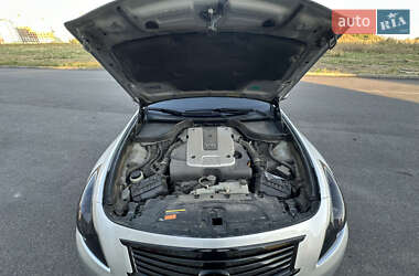 Седан Infiniti G25 2012 в 