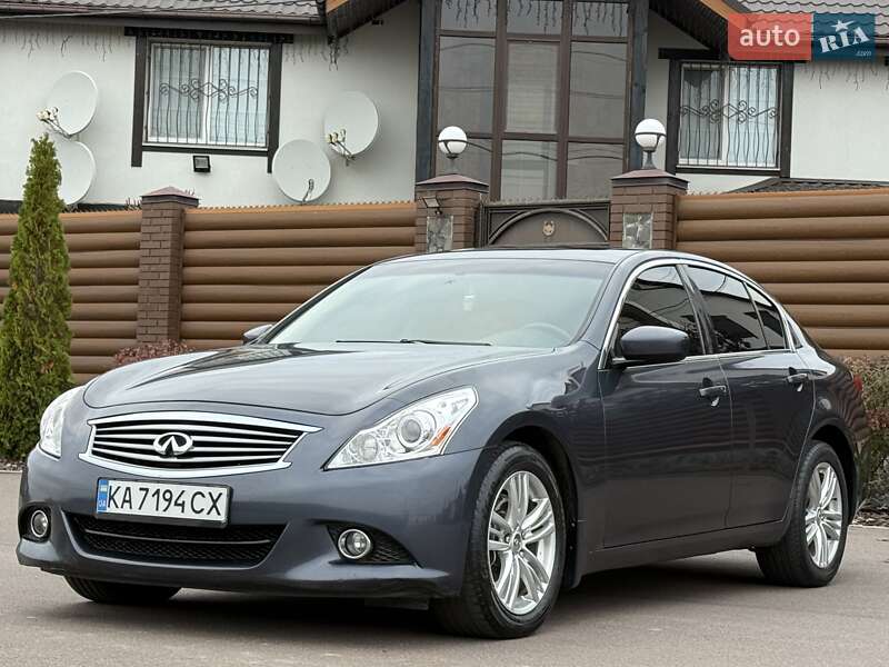 Седан Infiniti G25 2011 в Києві