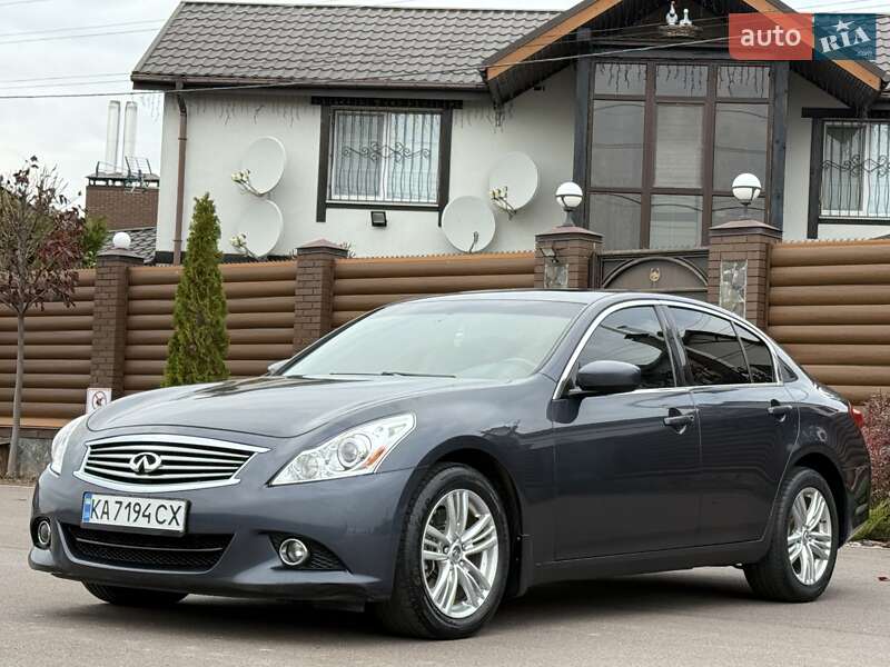 Седан Infiniti G25 2011 в Києві