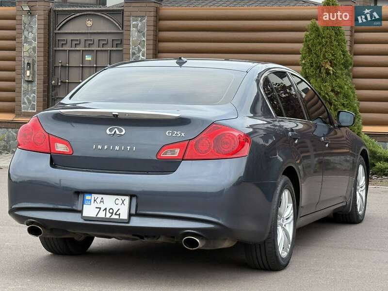 Седан Infiniti G25 2011 в Києві