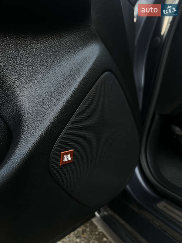 Седан Infiniti G25 2011 в Ужгороде