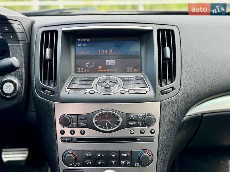 Седан Infiniti G25 2012 в Киеве