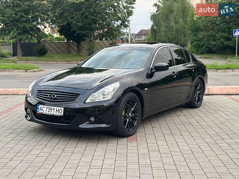 Седан Infiniti G25 2010 в Луцке фото 2 Седан Infiniti G25 2010 в Луцке