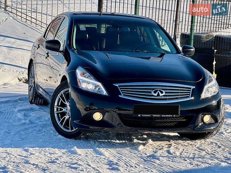 Седан Infiniti G25 2012 в Києві
