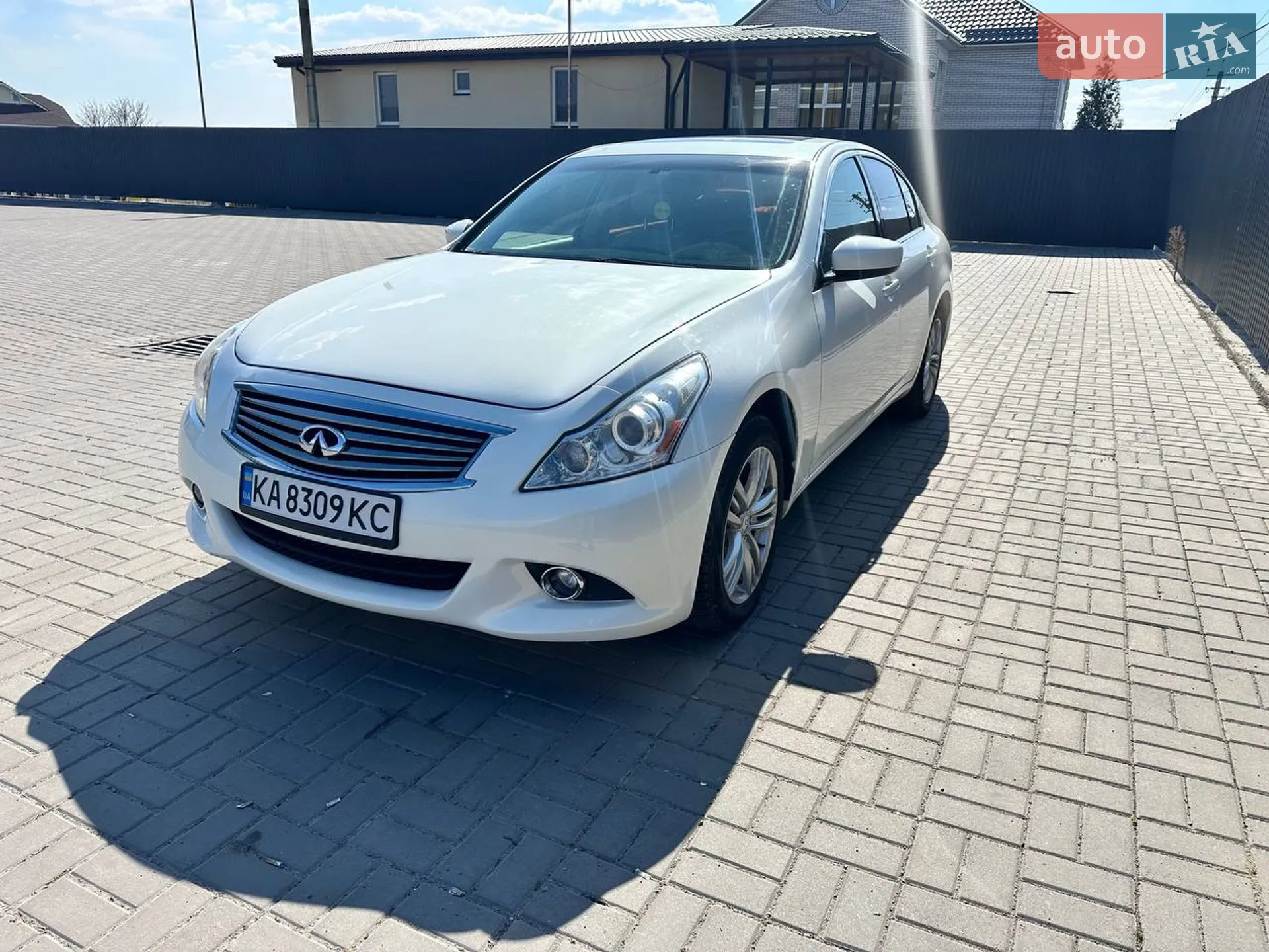 2011 Infiniti G - мініатюра 12