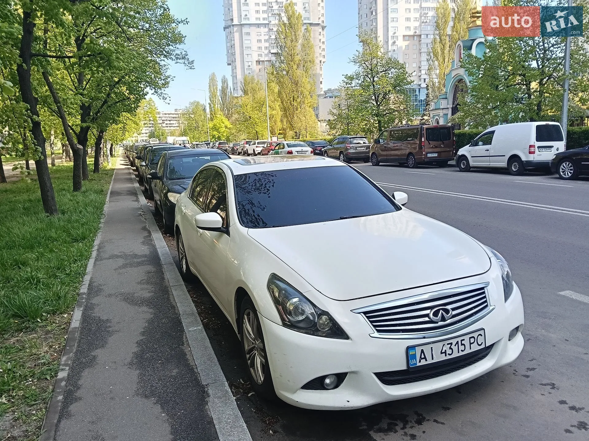 Infiniti G25 2012