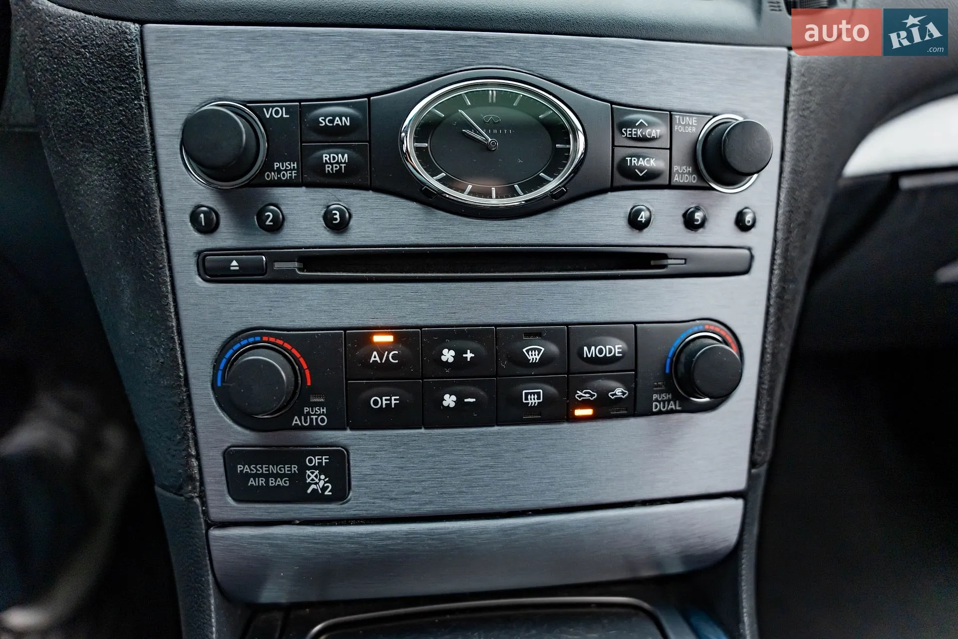 2011 Infiniti G - мініатюра 18