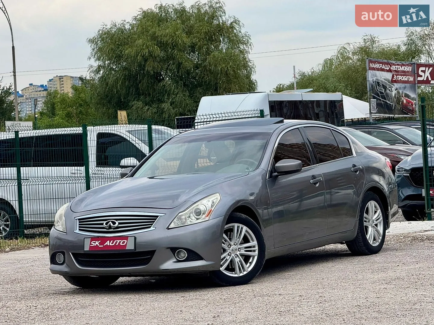 2011 Infiniti G - фото 1