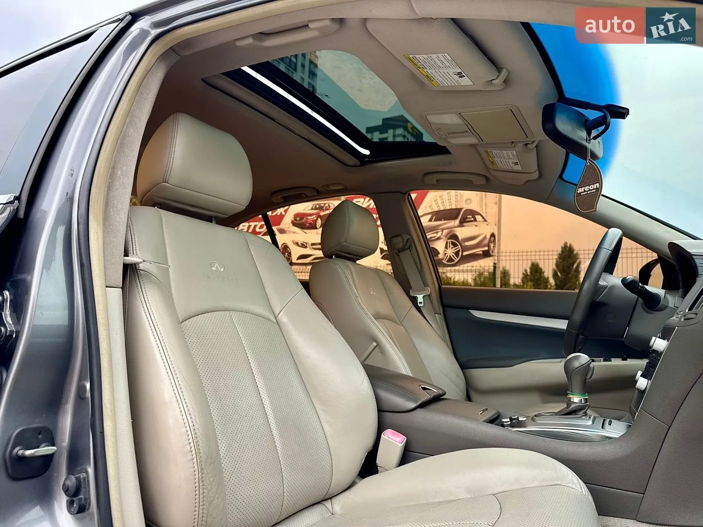 2011 Infiniti G - мініатюра 14