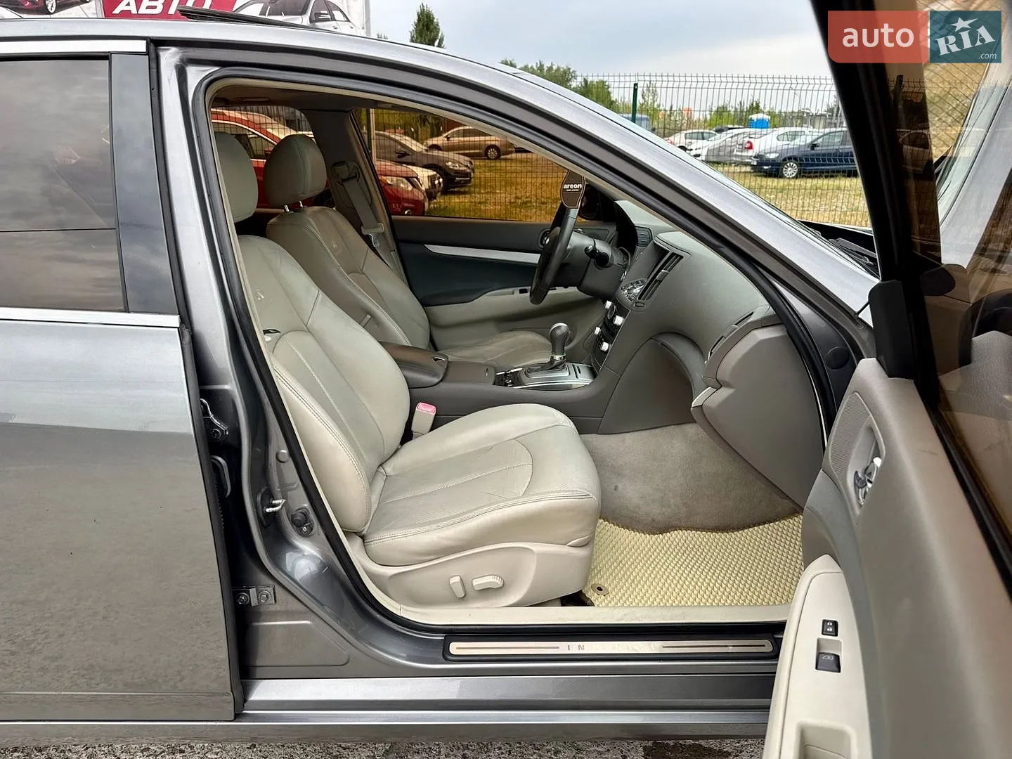 2011 Infiniti G - мініатюра 48
