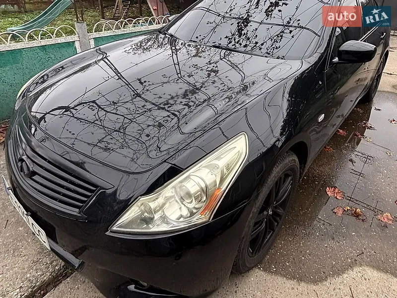 Infiniti G25