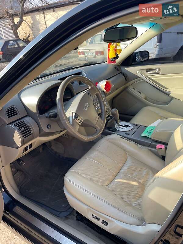 Седан Infiniti G35 2004 в Запорожье