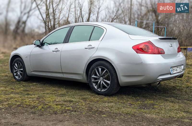 Седан Infiniti G35 2008 в Сумах