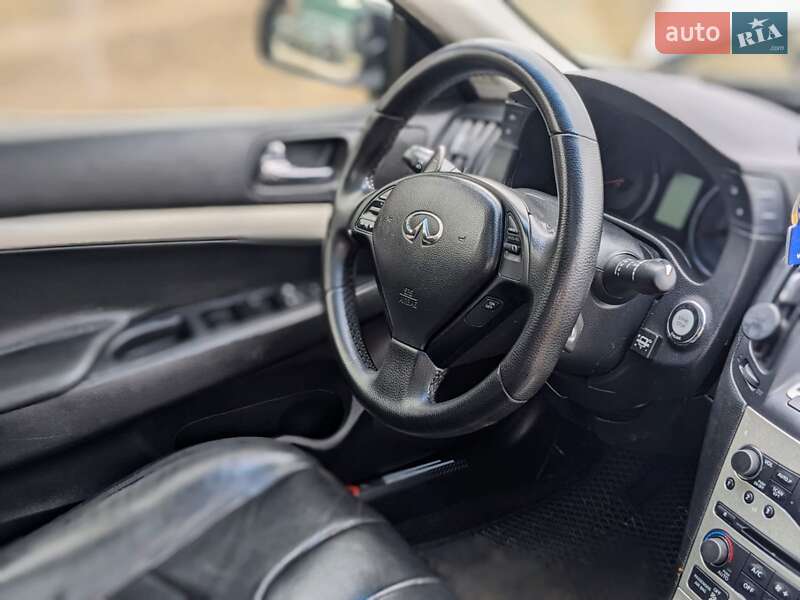 Седан Infiniti G35 2008 в Сумах