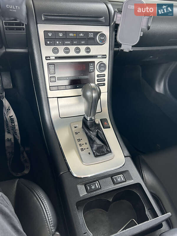 Купе Infiniti G35 2006 в Києві