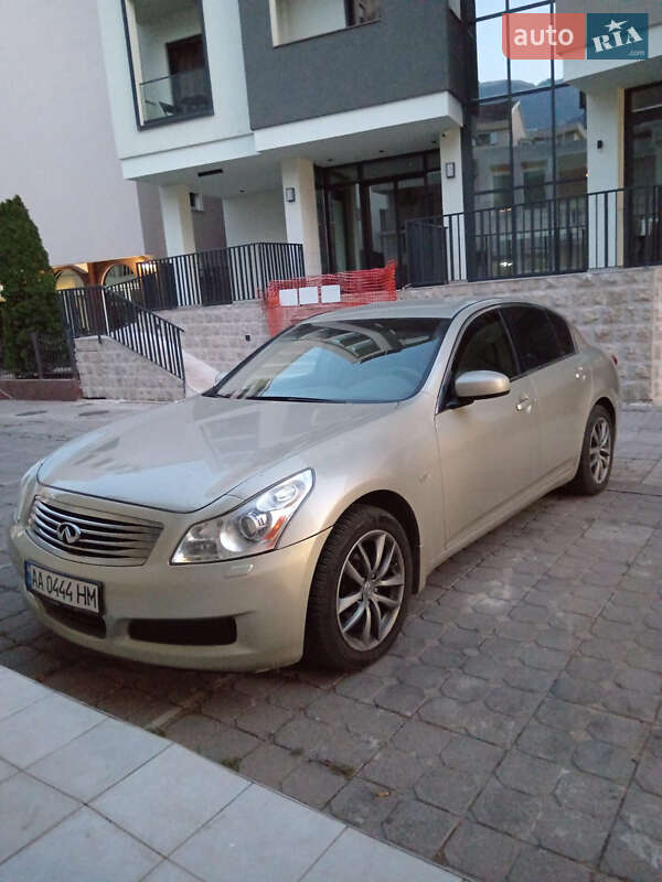 Infiniti G35 2008