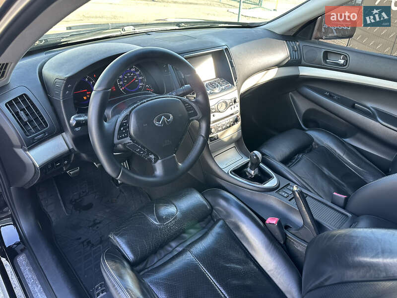 Седан Infiniti G35 2008 в Киеве