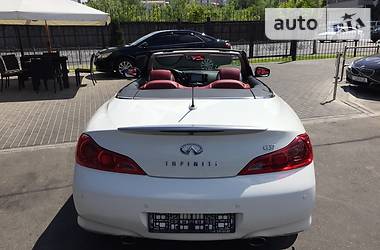 Кабриолет Infiniti G37 2013 в Киеве