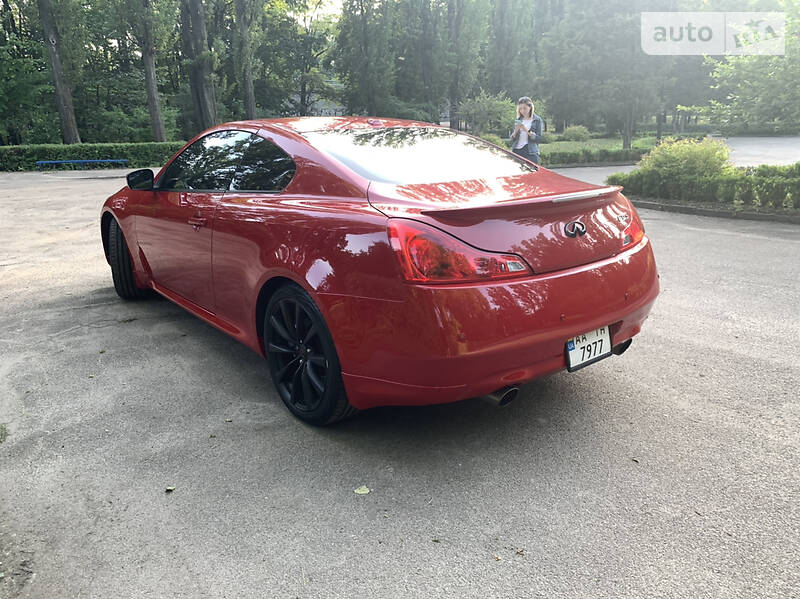 Купе Infiniti G37 2008 в Києві