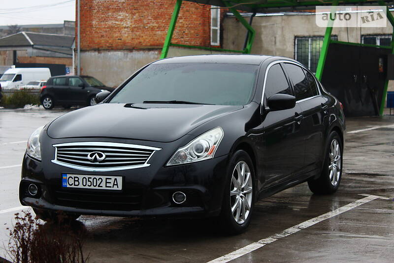 Седан Infiniti G37 2012 в Чернигове