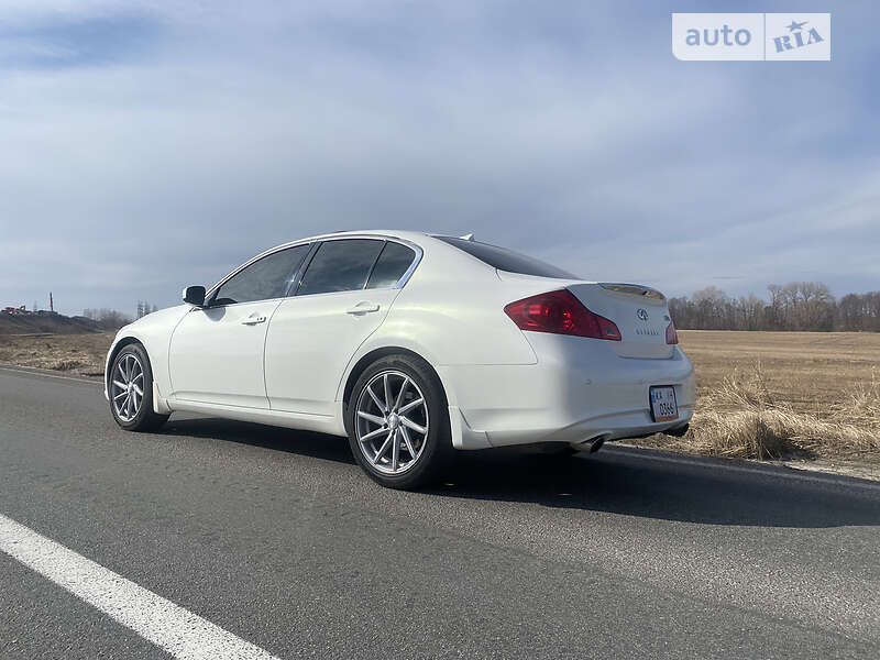 Седан Infiniti G37 2012 в Чернигове