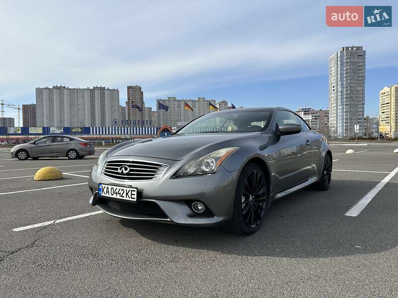 Кабриолет Infiniti G37 2011 в Киеве