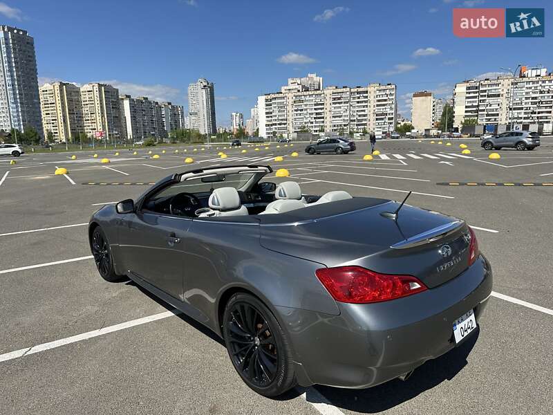 Кабриолет Infiniti G37 2011 в Киеве