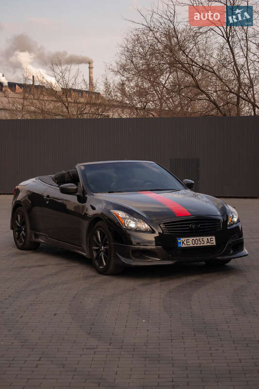 Кабріолет Infiniti G37 2013 в Кам'янському