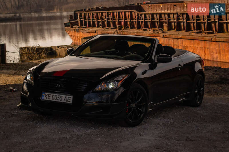 Кабріолет Infiniti G37 2013 в Кам'янському
