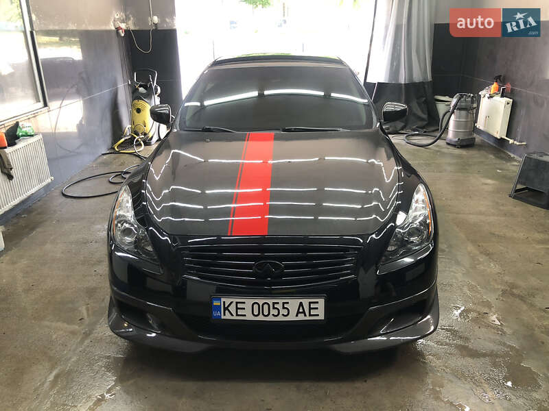 Кабріолет Infiniti G37 2013 в Кам'янському