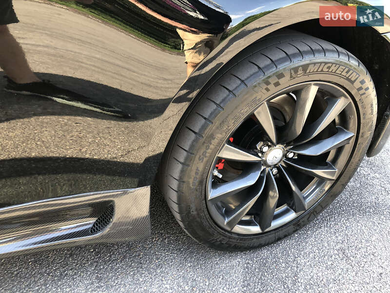 Кабріолет Infiniti G37 2013 в Кам'янському