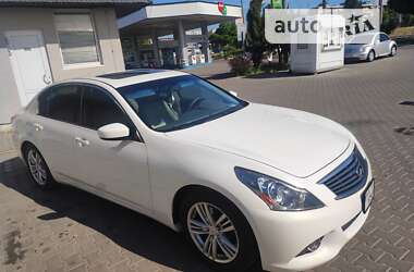 Infiniti G37 2011